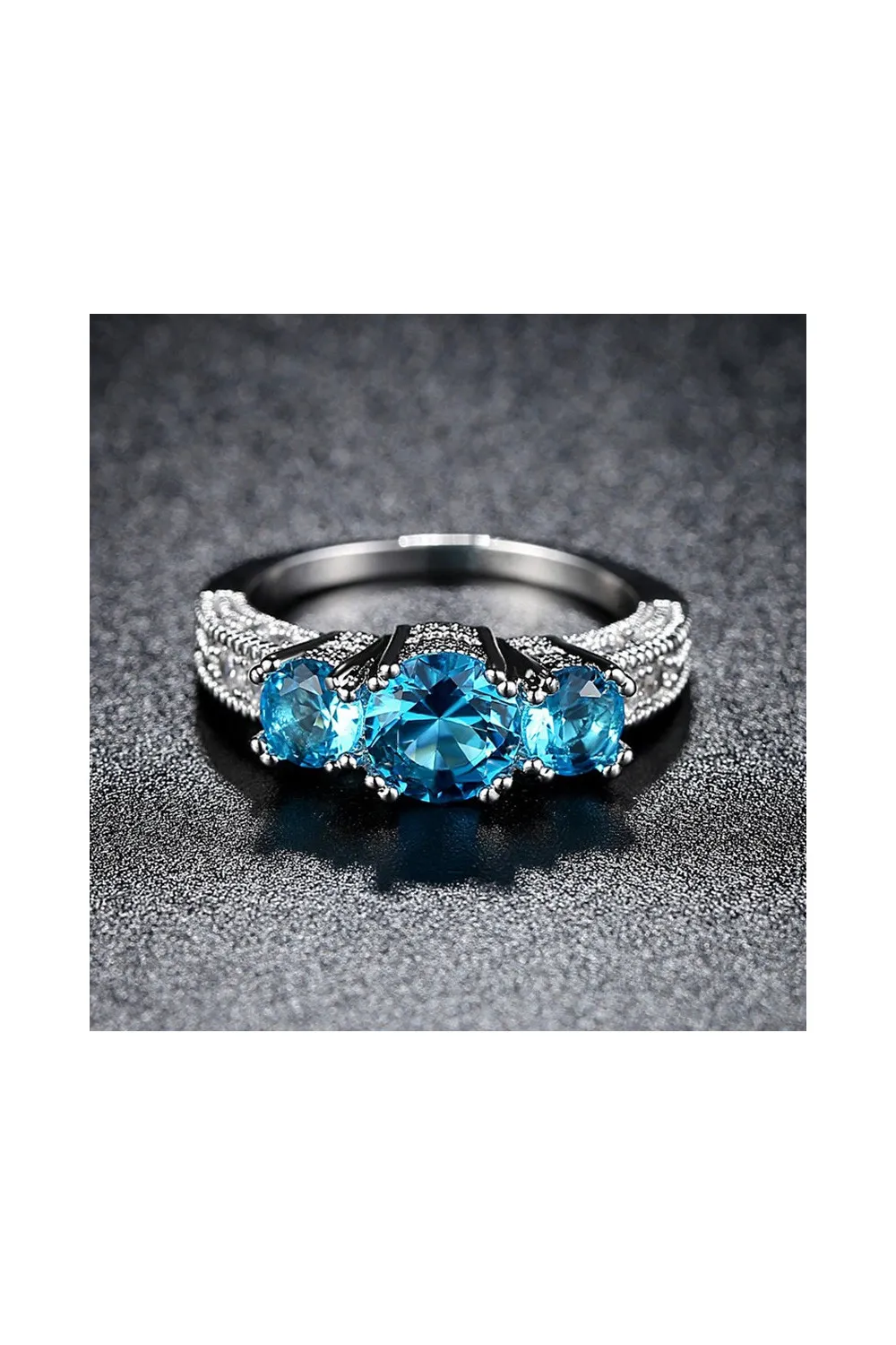 Anillo Tres Solitarios Azul