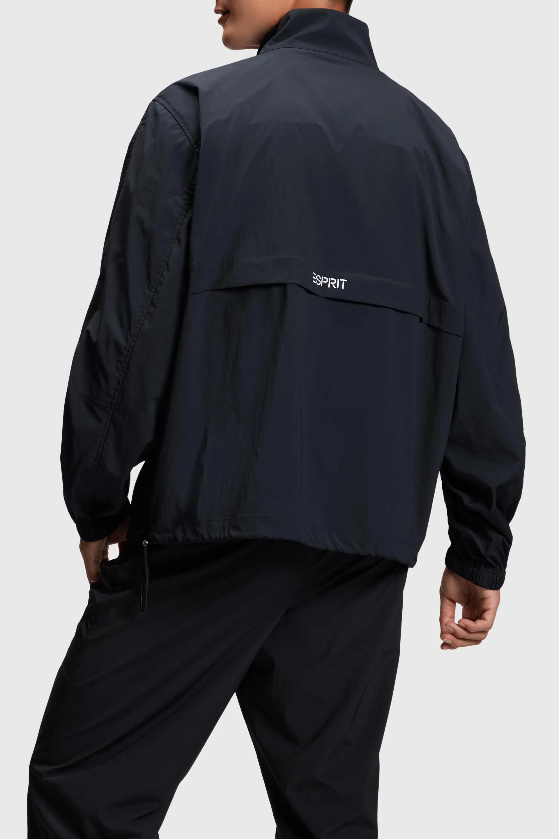 Anorak con media cremallera