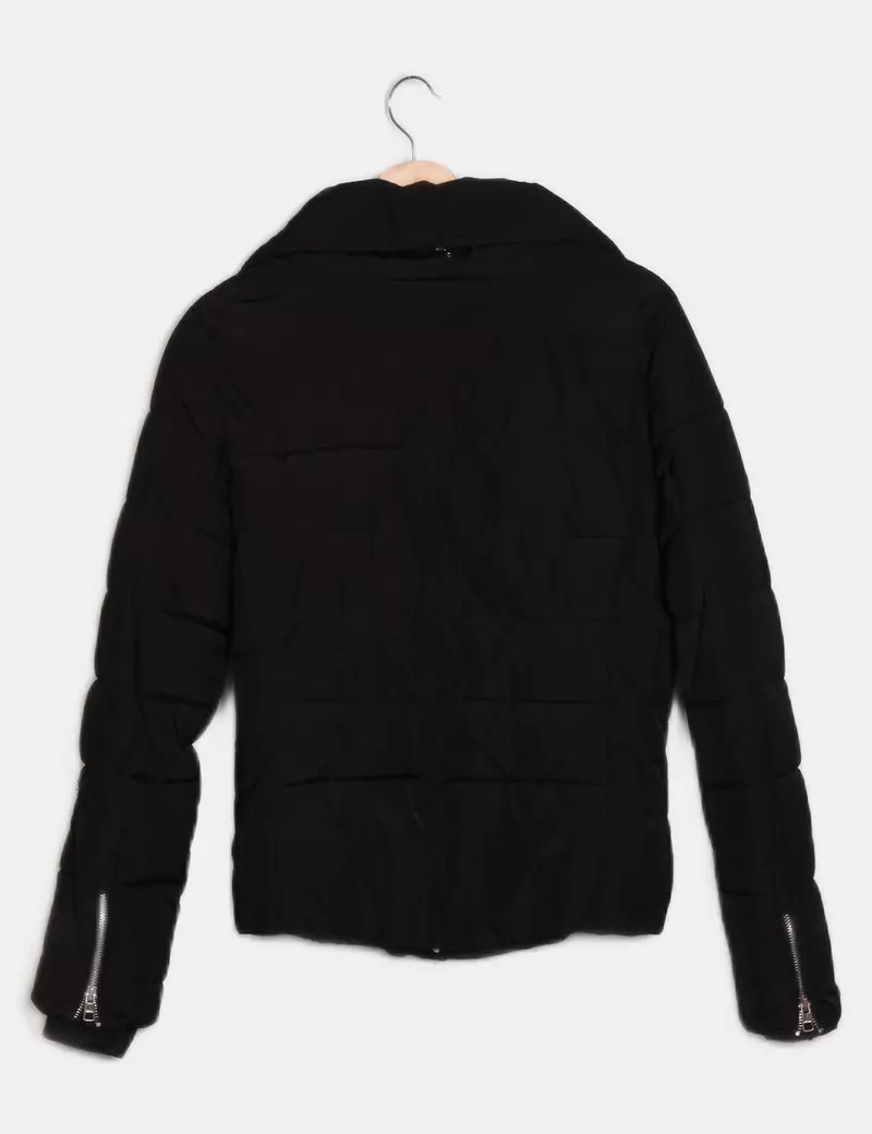 Bershka Plumas