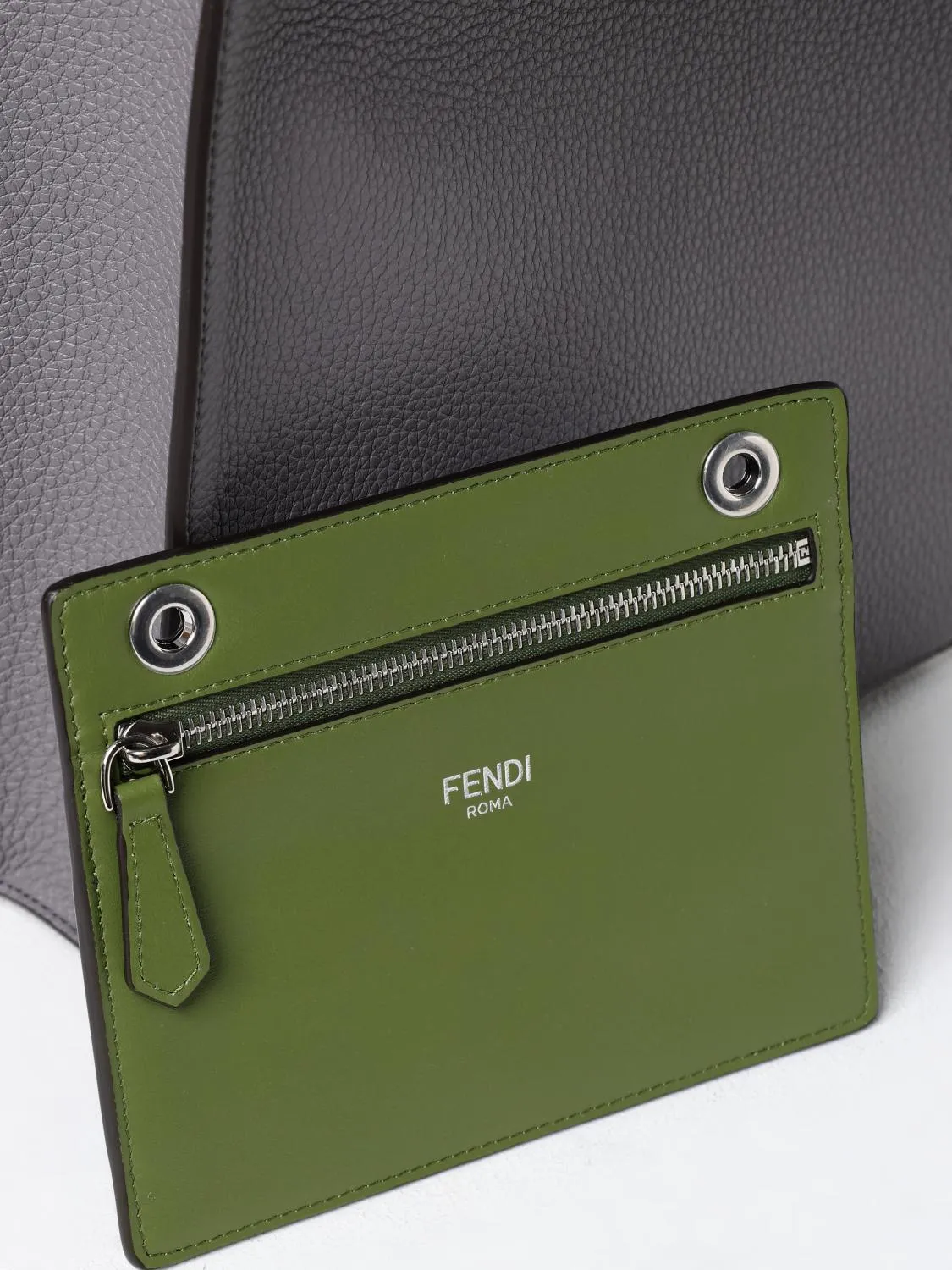 Bolsos hombre Fendi