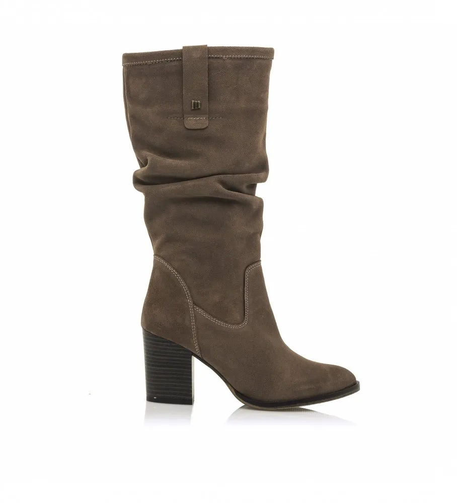 BOTAS DE PIEL UMA MARRóN ALTURA TACóN 8CM