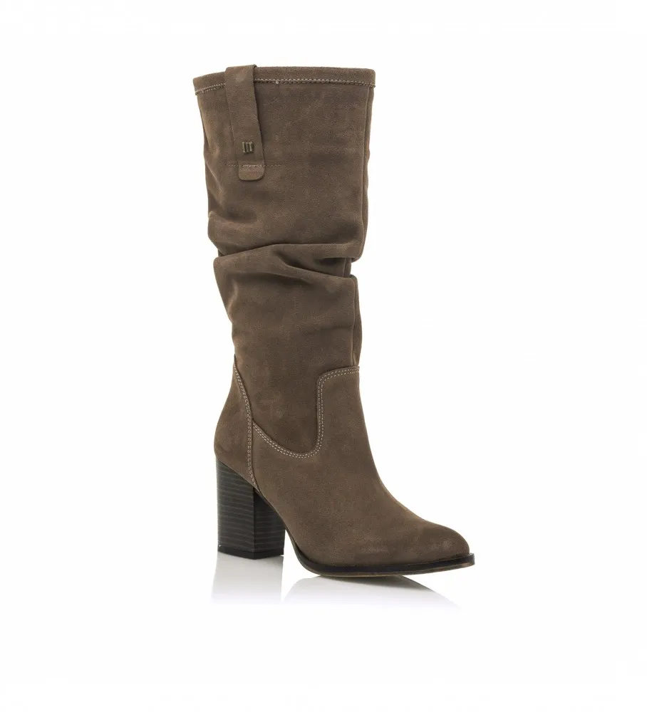 BOTAS DE PIEL UMA MARRóN ALTURA TACóN 8CM