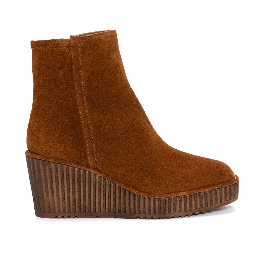 BOTIN PLATAFORMA CLAUDIA VELOUR CUERO