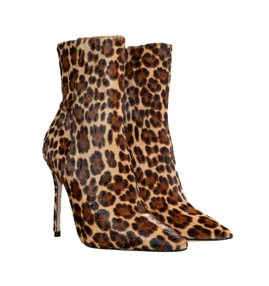 Botín stiletto alto en pony leopardo