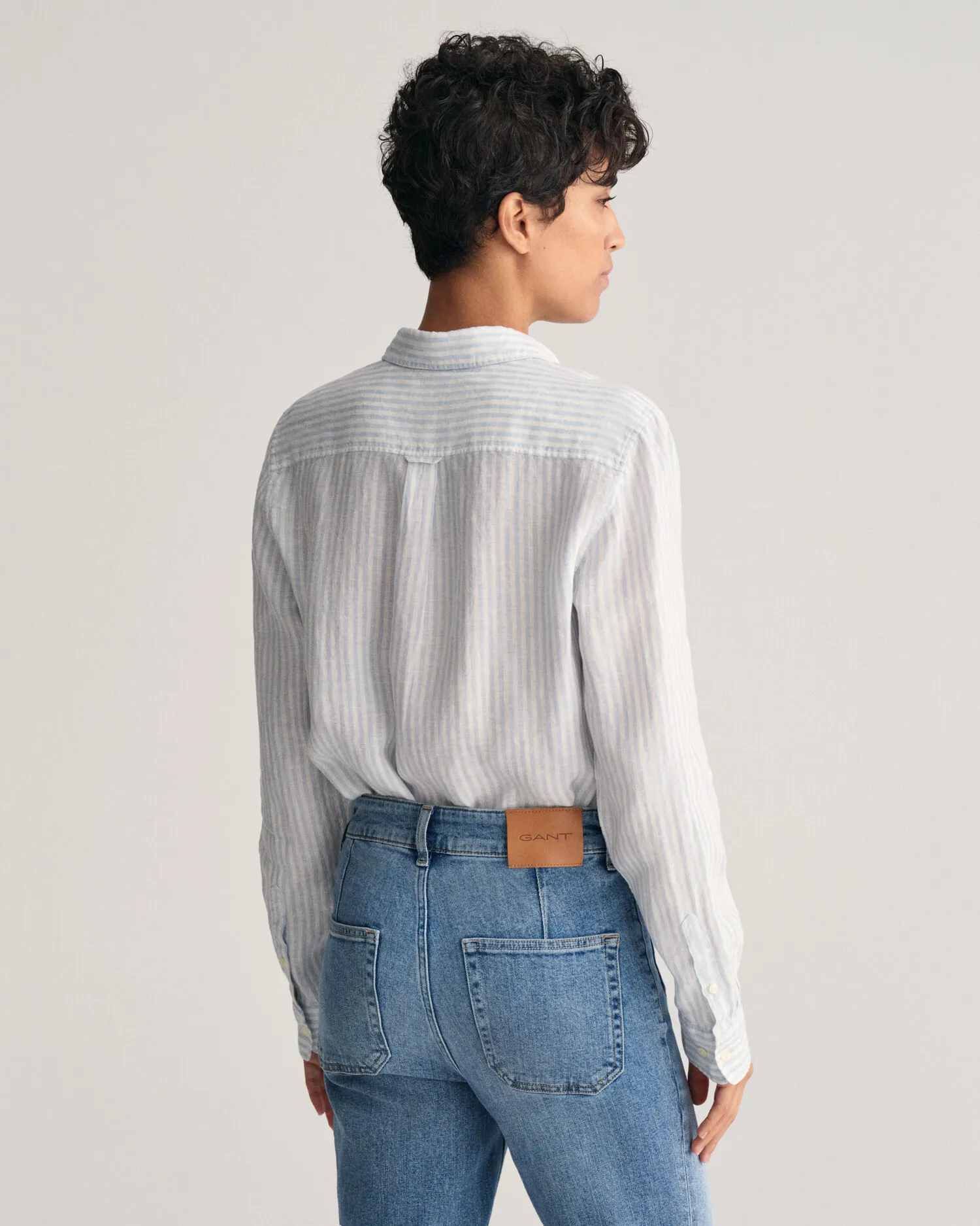 Camisa Regular Fit de lino a rayas