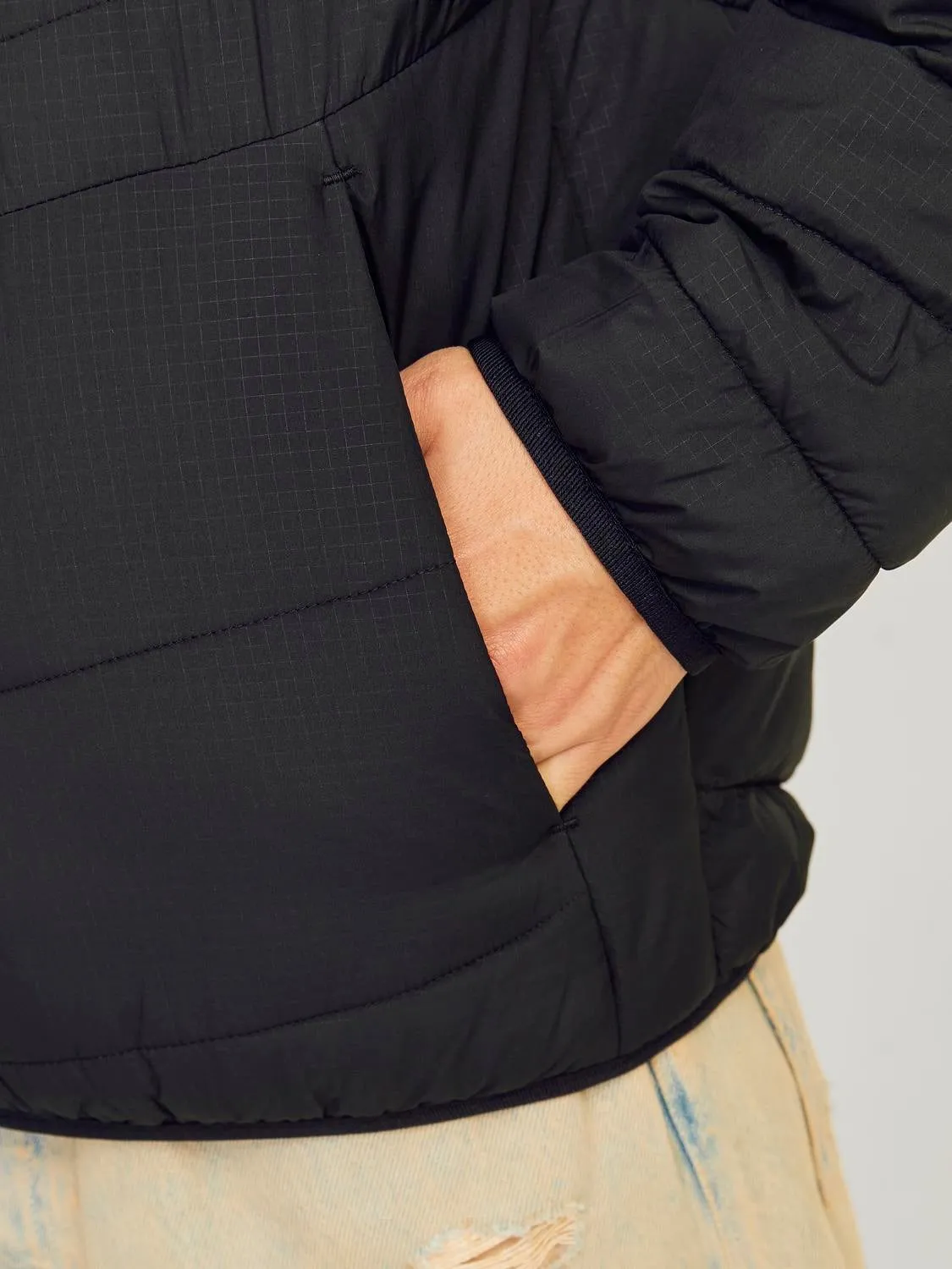 Chaqueta corta acolchada | Negro | Jack & Jones®