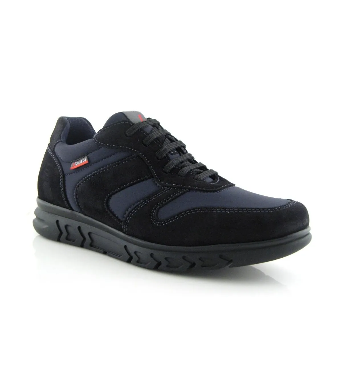 Deportivo combinado con cordones