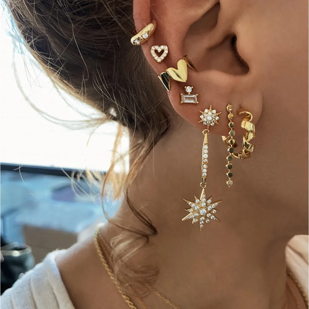 Ear Cuff Corazones Oro
