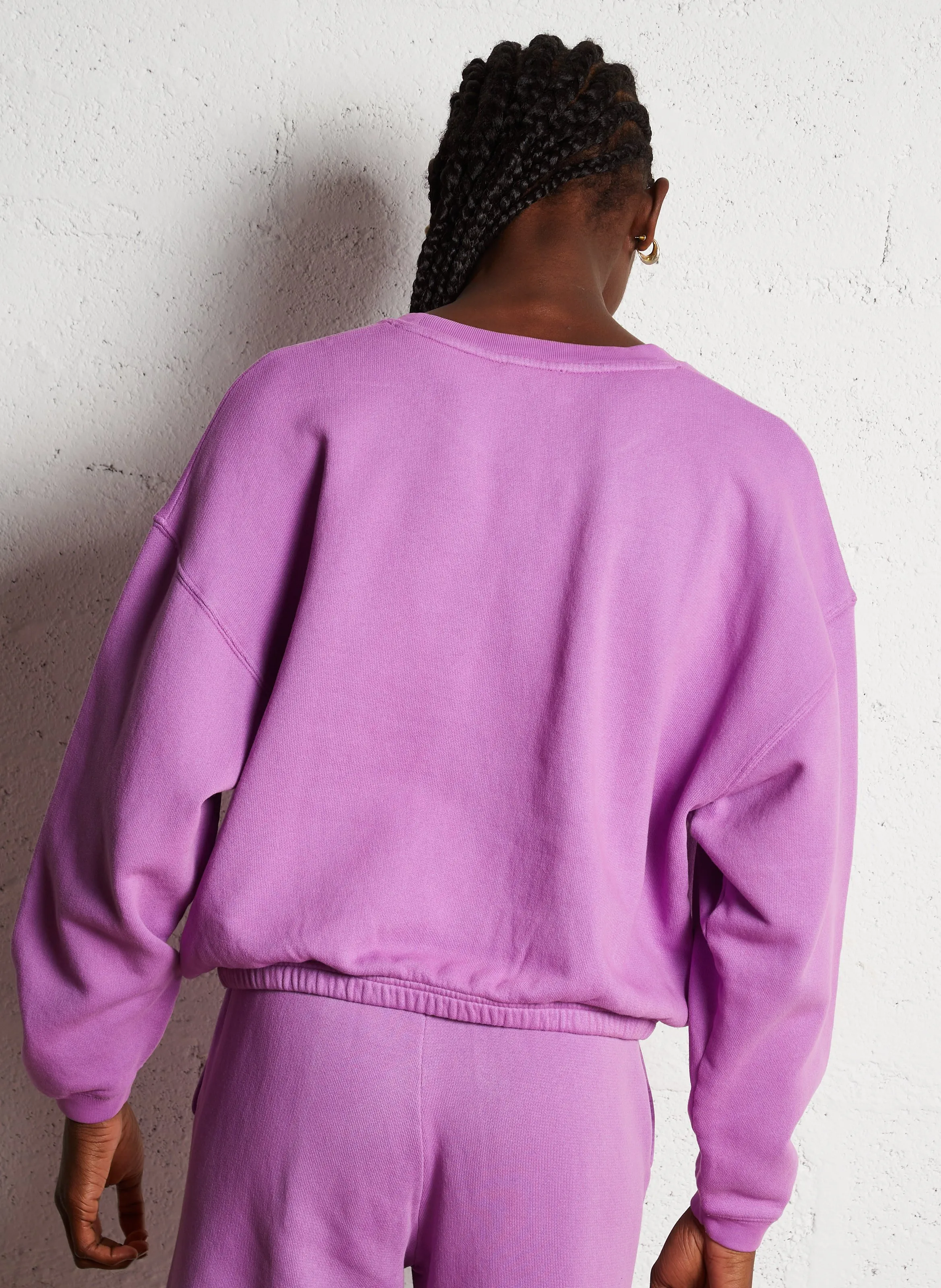 IZUBIRD  SUDADERA CORTA DE MEZCLA DE ALGODóN CON CUELLO REDONDO EN VIOLETA