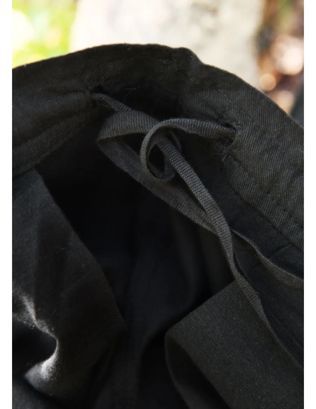 Pantalones pirata con cordones modelo Jonte, color negro