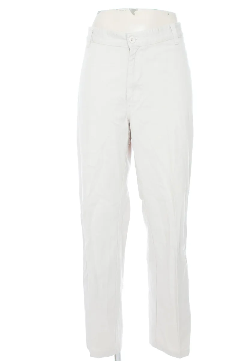 PANTALóN COLOR BEIGE  CLOSEANDO
