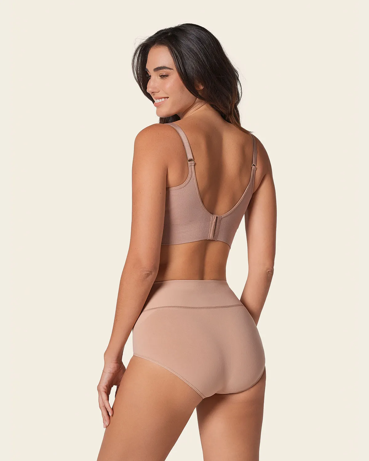 Panty faja de compresión moderada tiro alto en SkinFuse