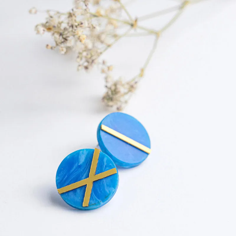 Pendientes de madera y resina, circulo