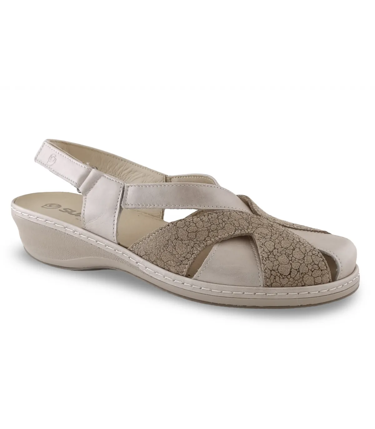 Sandalia cerrada beige