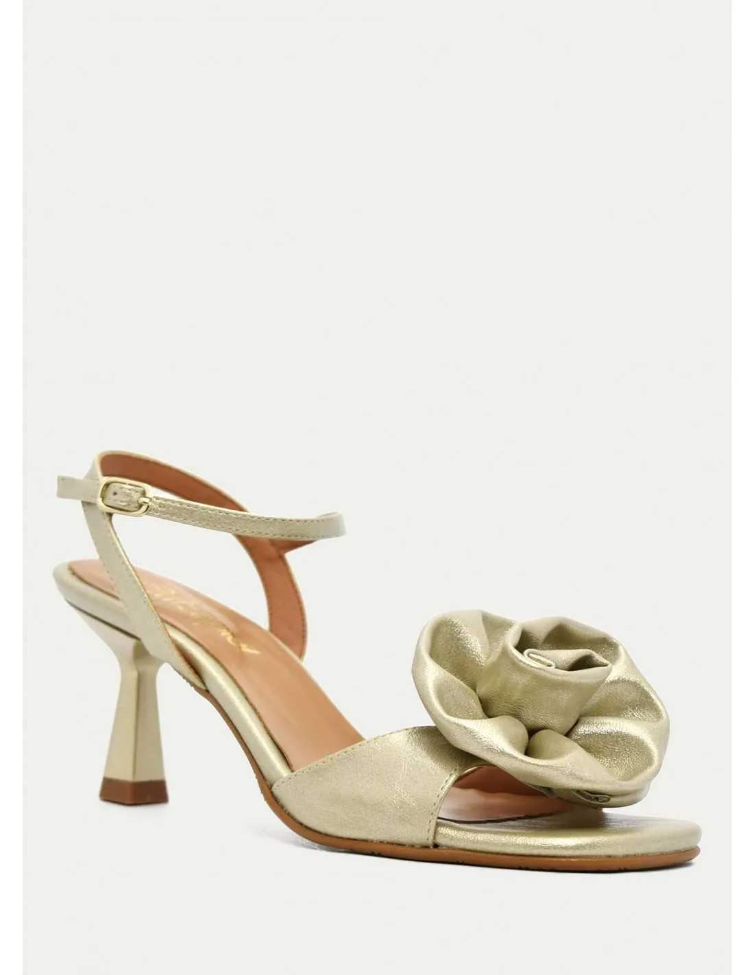 SANDALIAS DANIELA VEGA 2560 PLATINO 