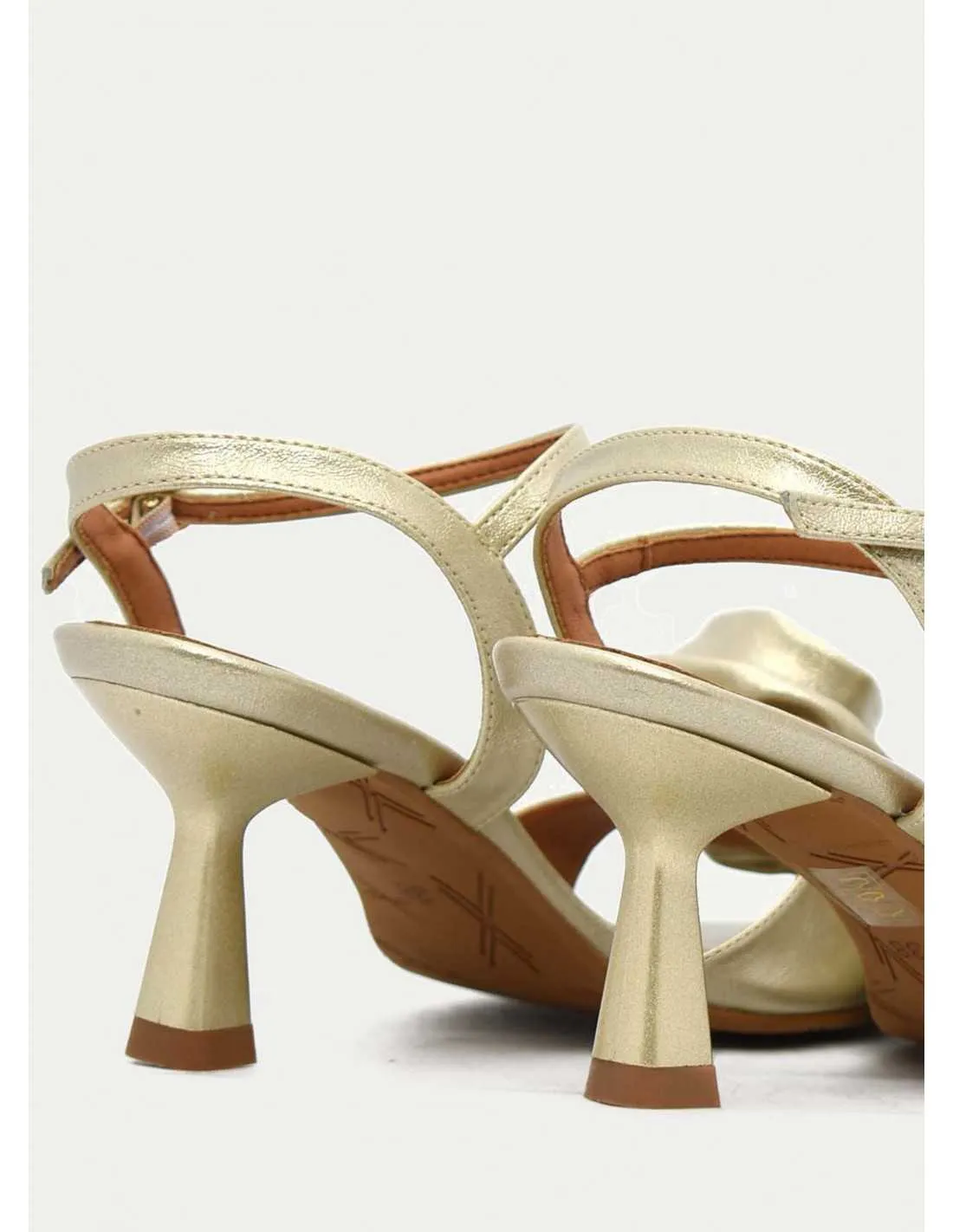 SANDALIAS DANIELA VEGA 2560 PLATINO 