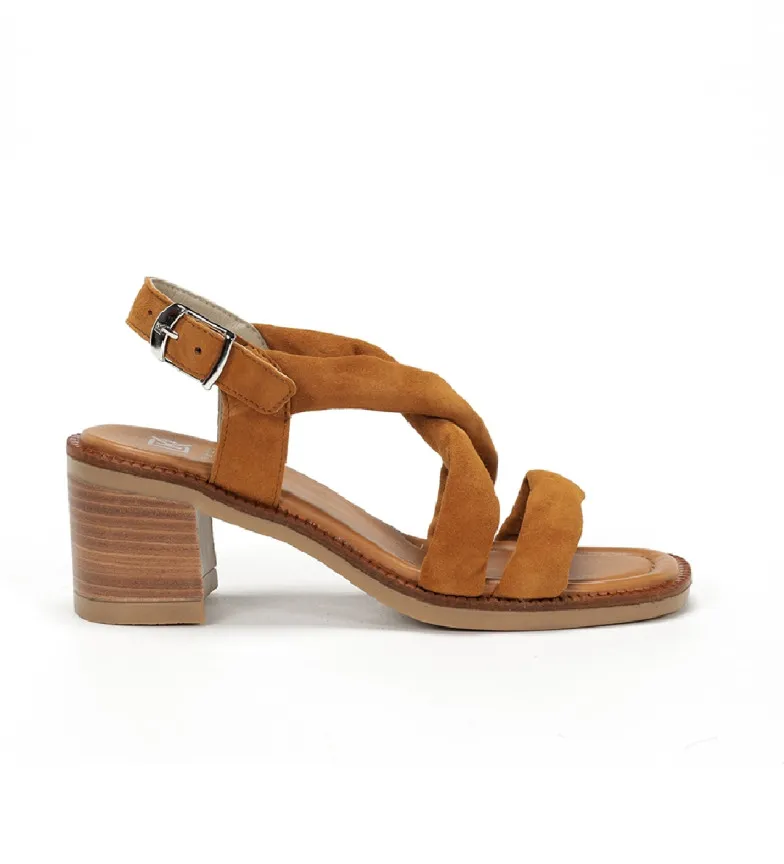 Sandalias de Piel D9067 marrón