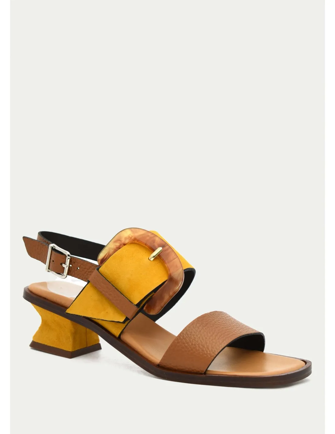 SANDALIAS PLUMERS 3665 MOSTAZA 