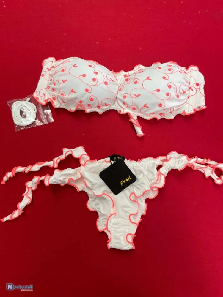 Stock de trajes de baño para mujer