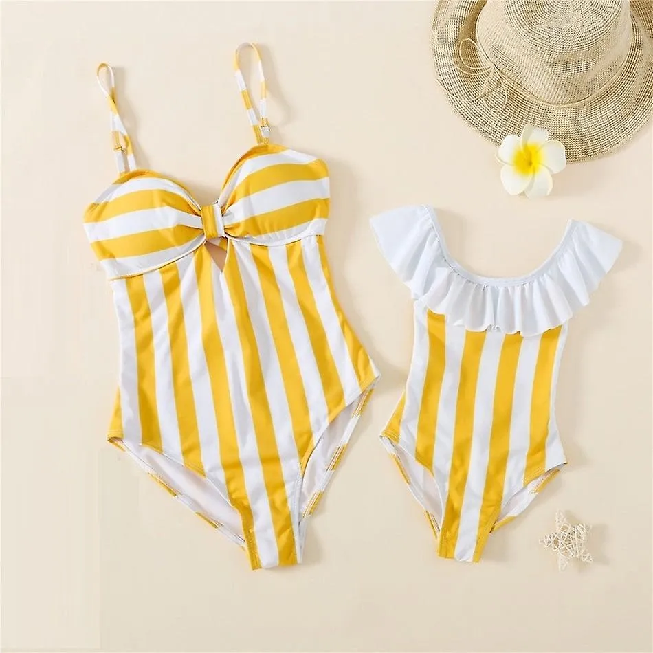 Trajes de baño de madre e hija