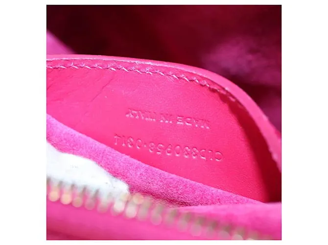 Yves Saint Laurent Roja 