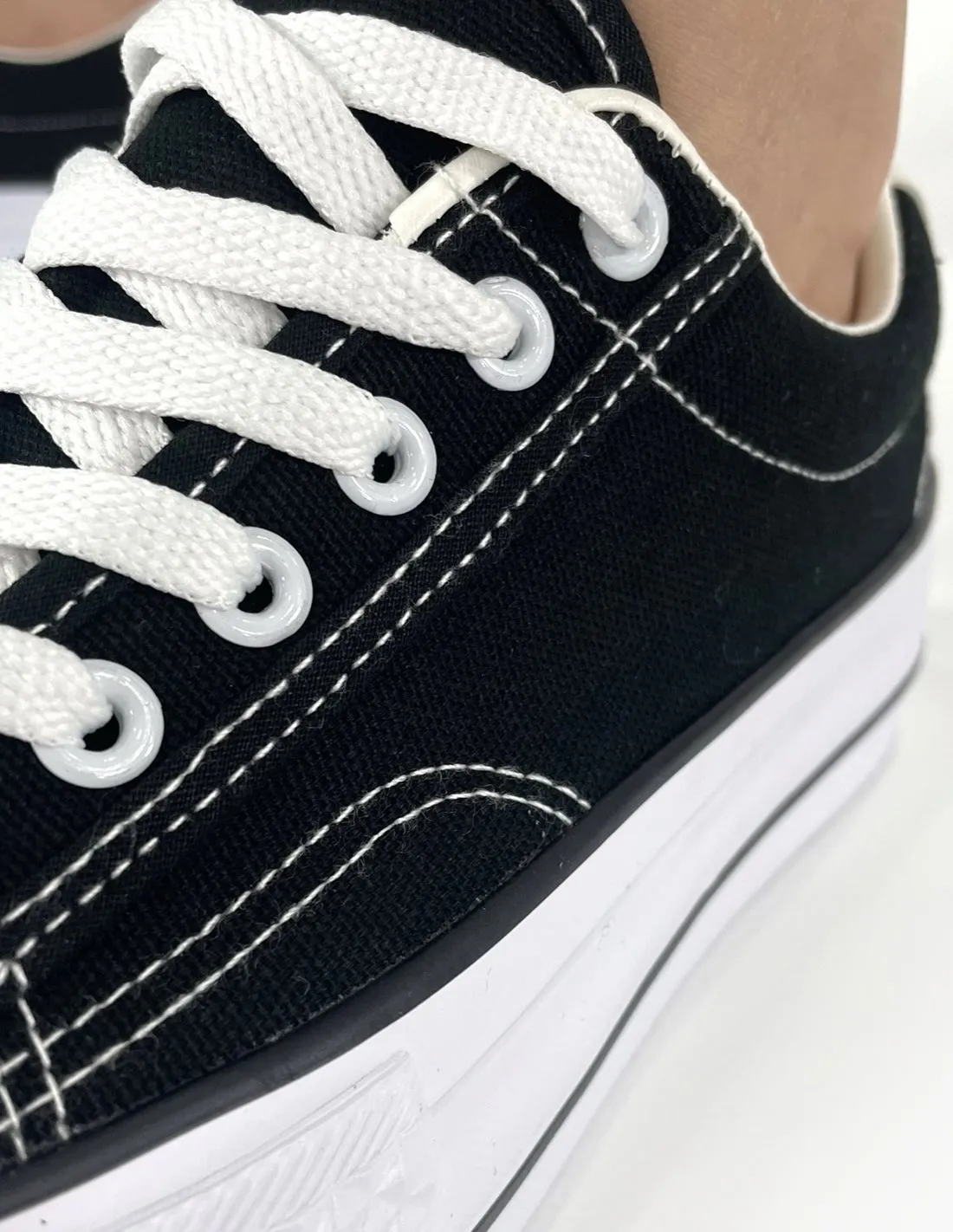 Zapatilla triple suela negra | Textil