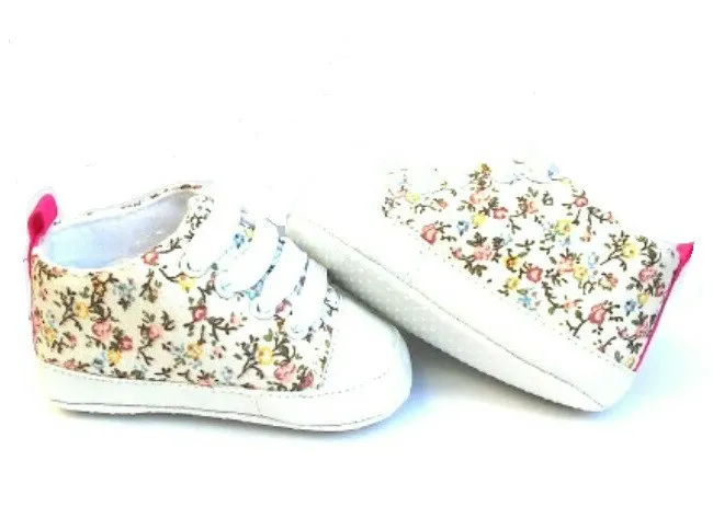 Zapatillas Deportivas bebé niña Primavera beige