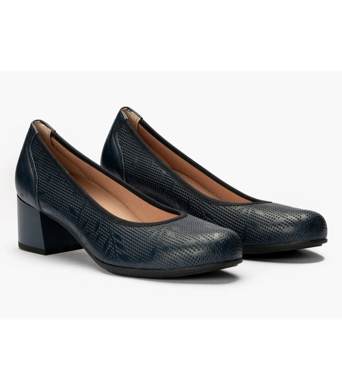Zapato con tacón tipo salón azul marino