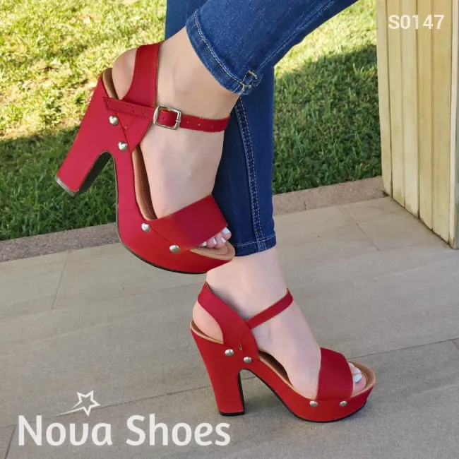 Zapatos altos para dama con Adornos Metálicos